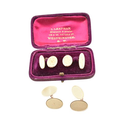 Lot 374 - TWO PAIRS OF HALLMARKED 9CT GOLD CUFFLINKS