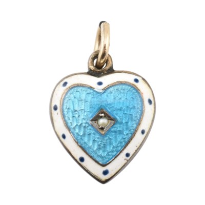 Lot 166 - EARLY 20TH CENTURY GUILLOCHE ENAMEL HEART PENDANT
