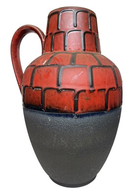 Lot 15 - CARSTENS TONNIESHOF - MODEL 1515/39 - 1960S WEST GERMAN VASE