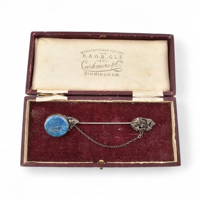 Lot 224 - 19TH CENTURY ARTS & CRAFTS WHITE METAL JABOT PIN