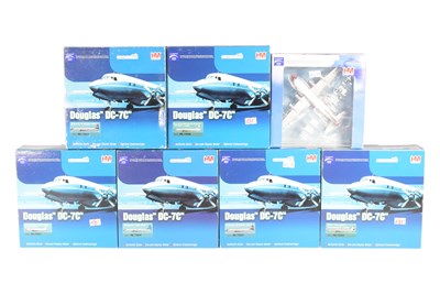 Lot 151 - DIECAST - HOBBYMASTER AVIATION AIRLINER SERIES DIECAST MODELS