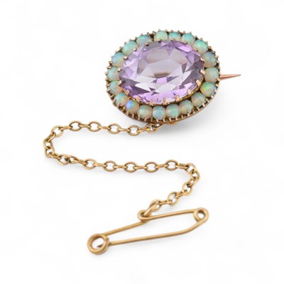 Lot 69 - 19TH CENTURY VICTORIAN AMETHYST & OPAL BROOCH PIN