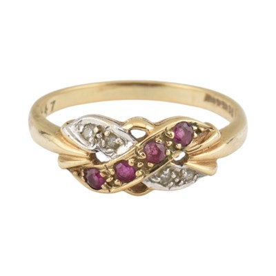 Lot 378 - HALLMARKED 9CT GOLD RUBY & DIAMOND CLUSTER RING