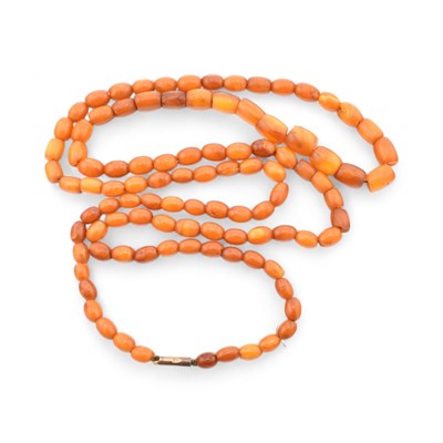 Lot 170 - VINTAGE BUTTERSCOTCH AMBER BEAD NECKLACE