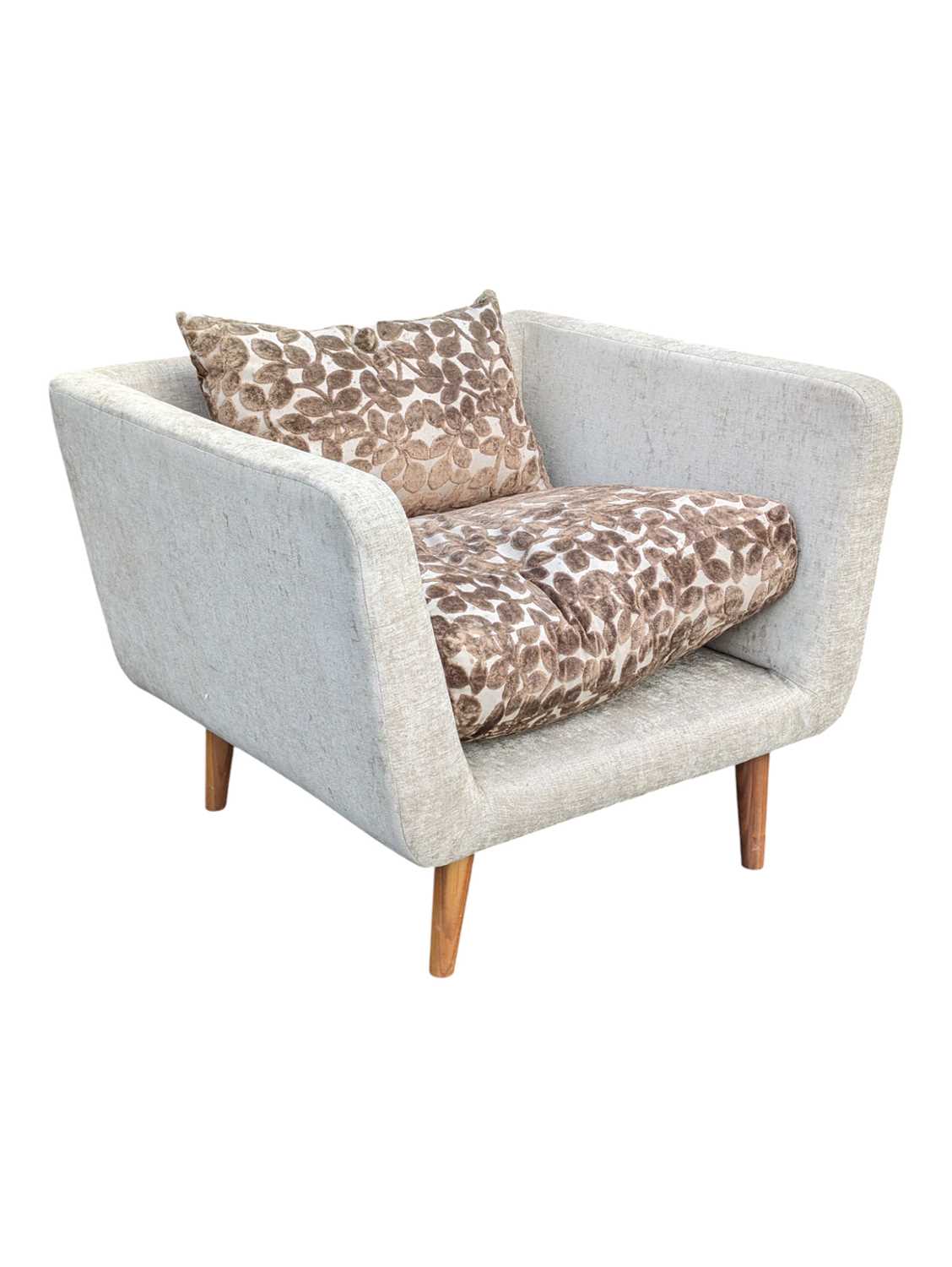 Lot 881 - DESIGNERS GUILD - CONTEMPORARY DESIGNER ARMCHAIR