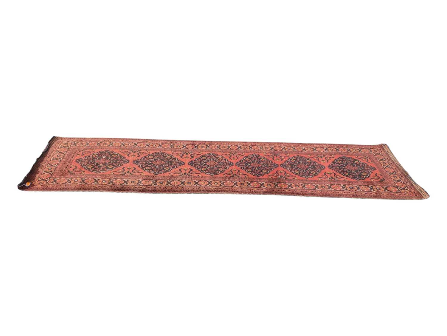 Lot 928 - LARGE PERSIAN WOOLLEN FLOOR CARPET RUNNER RUG