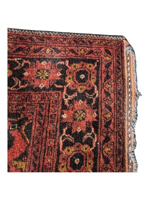 Lot 928 - LARGE PERSIAN WOOLLEN FLOOR CARPET RUNNER RUG