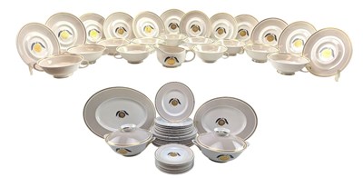 Lot 320 - SUSIE COOPER - POMME D'OR PATTERN FINE BONE CHINA DINNER SERVICE