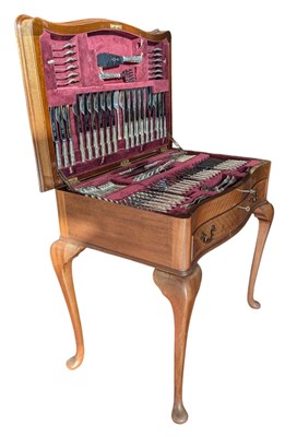 Lot 310 - 1920S WALNUT CASED CANTEEN OF CUTLERY BY VINER