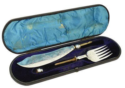 Lot 125 - CASED VICTORIAN HALLMARKED SILVER ENGRAVED FISH SERVING SET