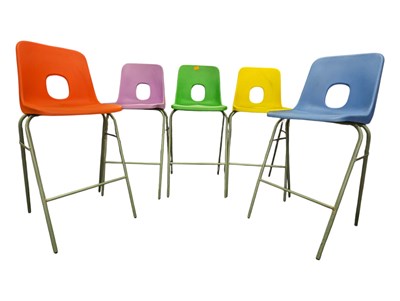 Lot 587a - ROBIN DAY FOR HILLE FURNITURE - SET OF FIVE VARIOUS COLOUR BAR STOOL - CHAIRS