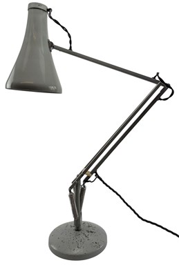 Lot 74 - HERBERT TERRY & SONS - MODEL 75 - RETRO ANGLEPOISE DESK LAMP