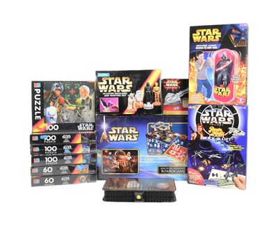 Lot 140 - STAR WARS - COLLECTION OF ASSORTED PUZZLES AND GAMES