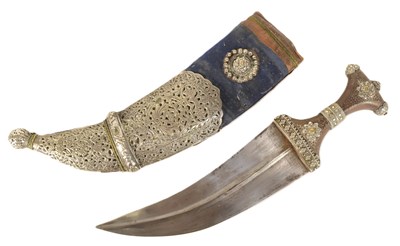 Lot 245 - 19TH CENTURY RHINO HILTED JAMBIYA DAGGER