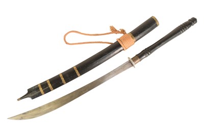 Lot 532 - VINTAGE THAI DHA SOUVENIR SWORD