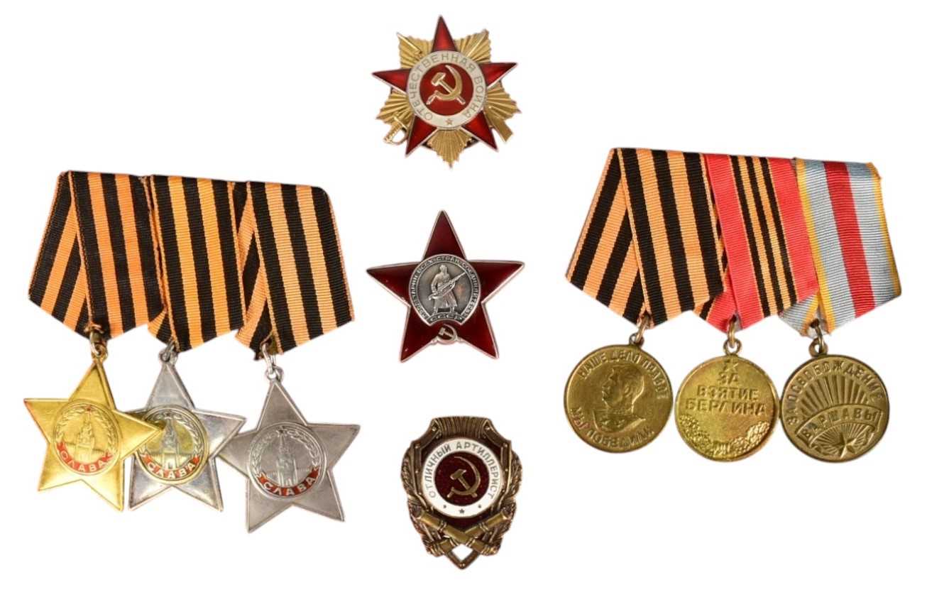 Lot 7 - SECOND WORLD WAR RUSSIAN MEDAL GROUP - FULL CAVALIER