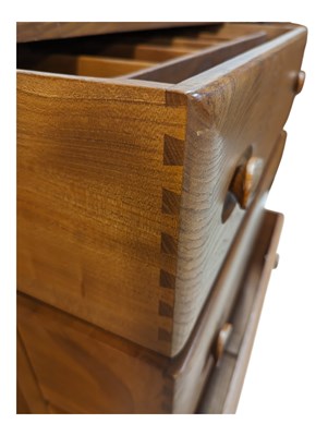 Lot 563 - ERCOL FURNITURE MODEL 468 - WINDSOR RANGE - SIDEBOARD CREDENZA