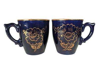Lot 16 - PAIR OF 20TH CENTURY USSR SOVIET DOVBYSH STYLE PORCELAIN CUPS / MUGS