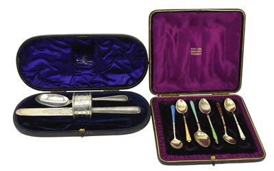 Lot 89 - CASED HALLMARKED SILVER CHRISTENING CUTLERY -NAPKIN RINGS & TEASPOONS