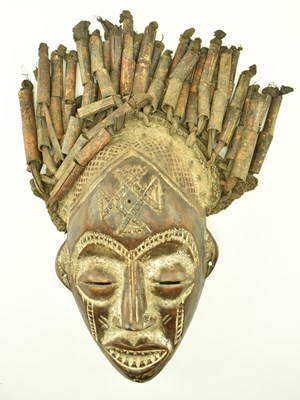 Lot 70 - CHOKWE TRIBE - ANGOLA - CENTRAL AFRICAN WOOD & BAMBOO MASK