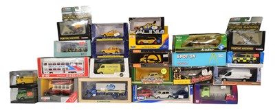 Lot 233 - DIECAST - COLLECTION OF ASSORTED BOXED DIECAST MODELS