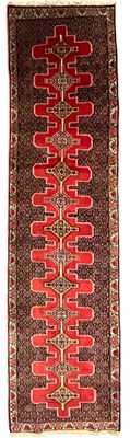 Lot 349 - EARLY 20TH CENTURY NORTH WEST PERSIAN SENNEH FLOOR CARPET RUNNER RUG