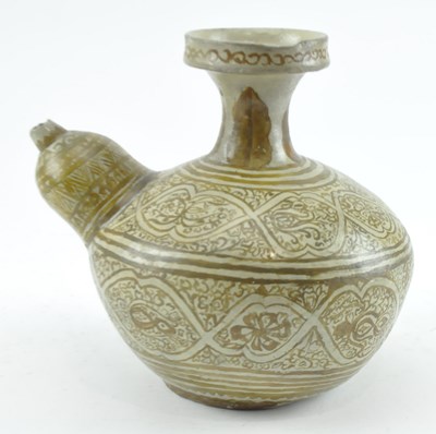 Lot 136 - THAI SAWANKHALOK STONEWARE BROWN-GLAZED KENI 东南亚泰国軍持