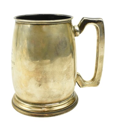 Lot 39 - GEORGE V HALLMARKED SILVER PRESENTATION TANKARD
