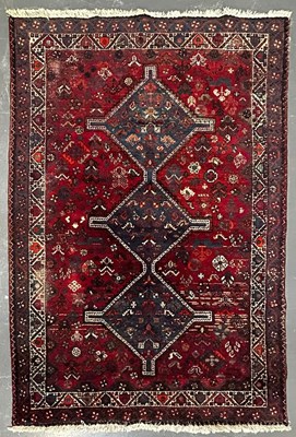 Lot 501 - 19TH CENTURY KHAMSEH CONFEDERATION FLOOR CARPET RUG