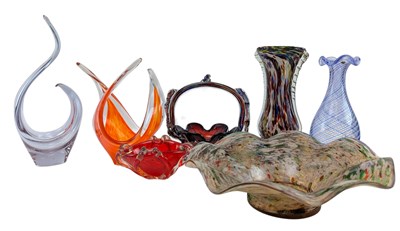 Lot 179 - SEVEN ITALIAN MURANO 20TH CENTURY HAND BLOWN GLASS BASKET & MOTTLED VASES