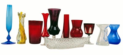 Lot 94 - ELEVEN VINTAGE 20TH CENTURY MURANO & WHITEFRIARS STUDIO ART GLASS VASES