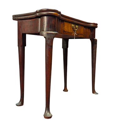 Lot 564 - GEORGE III 18TH CENTURY MAHOGANY DOG EAR CARD GAMES TABLE