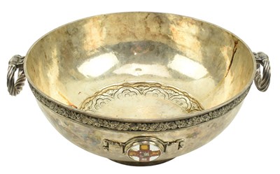 Lot 489 - LARGE GEORGE VI HALLMARKED SILVER LIDDED SOUP TUREEN/LIDDED BOWL