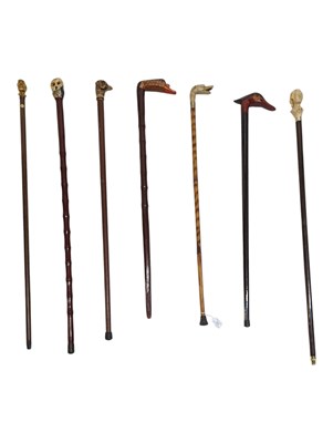 Lot 222 - COLLECTON OF VINTAGE 20TH CENTURY HAND MADE WOODEN WALKING STICKS