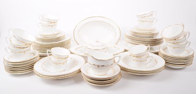 Lot 21 - ROYAL WORCESTER - GOLD CHANITILLY PORCELAIN SERVICE