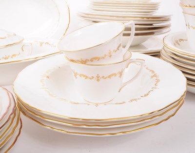 Lot 21 - ROYAL WORCESTER - GOLD CHANITILLY PORCELAIN SERVICE