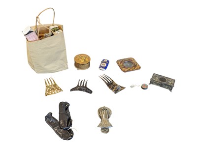 Lot 250 - COLLECTION OF 20TH CENTURY VINTAGE LADIES CURIOS