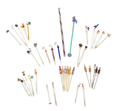 Lot 28 - COLLECTION OF MID CENTURY VINTAGE NOVELTY GLASS COCKTAIL STICKS / SWIZZLERS