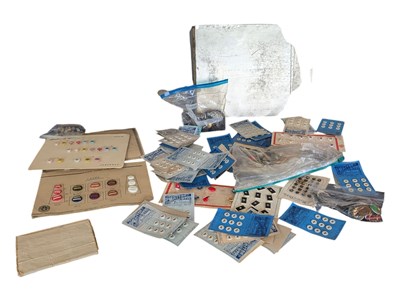 Lot 311 - LARGE COLLECTION OF LATE 20TH CENTURY VINTAGE BUTTONS