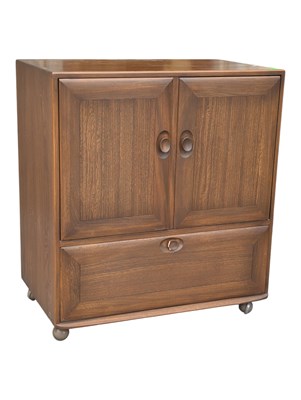 Lot 604 - ERCOL FURNITURE - WINDSOR - MID 20TH CENTURY TV CABINET MODEL 845