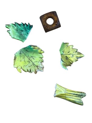 Lot 1 - MEISSEN LATE 19TH CENTURY SCHNEEBALLEN PORCELAIN LIDDED VASE