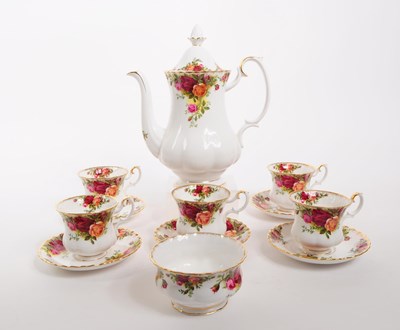 Lot 25 - ROYAL ALBERT - OLD COUNTRY ROSES - TEA SERVICE