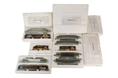 Lot 80 - MODEL RAILWAY - BACHMANN OO GAUGE LOCOMOTIVE TRAIN SET