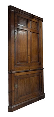 Lot 509 - GEORGE III 19TH CENTURY OAK CORNER CUPBOARD ON STAND