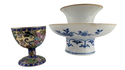 Lot 105 - QING DYNASTY BLUE AND WHITE TEACUP & SAUCER SET