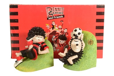 Lot 522 - BEANO & DANDY - DENNIS & GNASHER BOOK ENDS