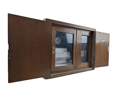 Lot 52 - EARLY 20TH CENTURY OAK-CASED MAXIGRAPH