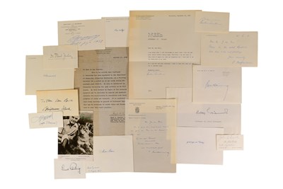 Lot 231 - SCIENTISTS - LARGE COLLECTION OF AUTOGRAPHS