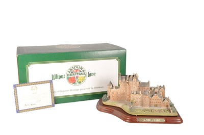 Lot 215 - LILLIPUT LANE - BRITAIN'S HERITAGE VINTAGE 20TH CENTURY GLAMIS CASTLE MODEL