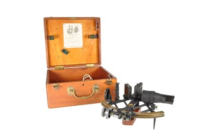Lot 277 - VINTAGE MID 20TH CENTURY SHIP'S SEXTANT INSTRUMENT